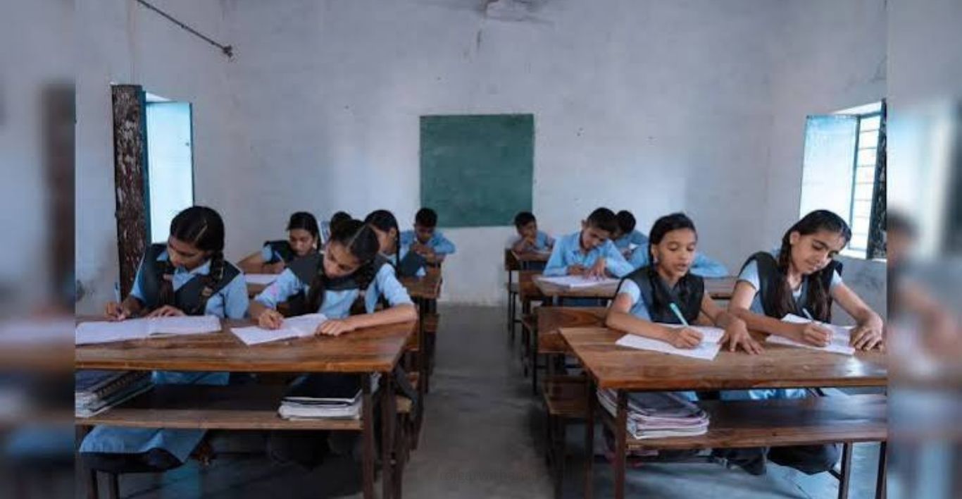 UP Board Derecognises 465 Schools Over Rule Violations